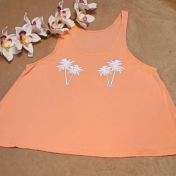 NWOT - PINK VS Tank Top - Picture 6 of 6